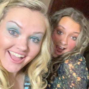 Meet your Posher, Laura